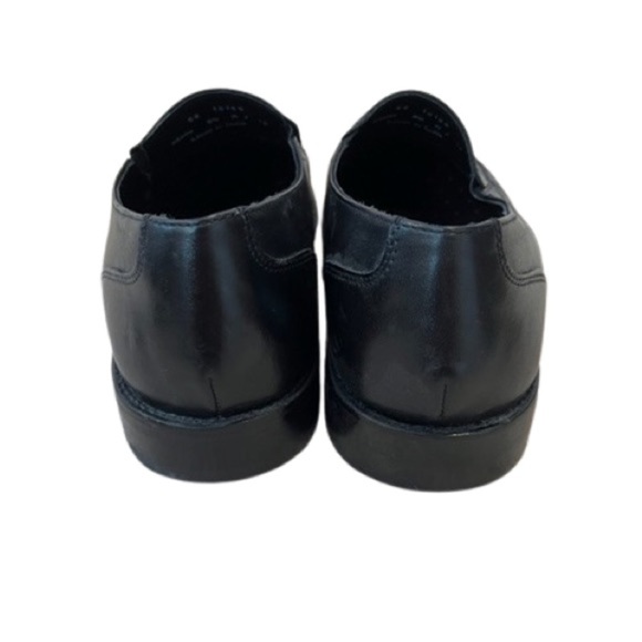 Barely worn Johnston & Murphy Black Loafers US Size 8.5M - Picture 5 of 6